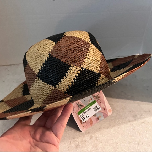 GREENPACHA WOMENS HAT, HANDMADE HAT, HIGHEST QUALITY, size small